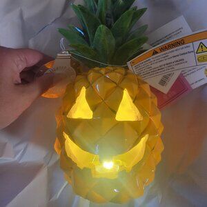 Summerween light up pineapple